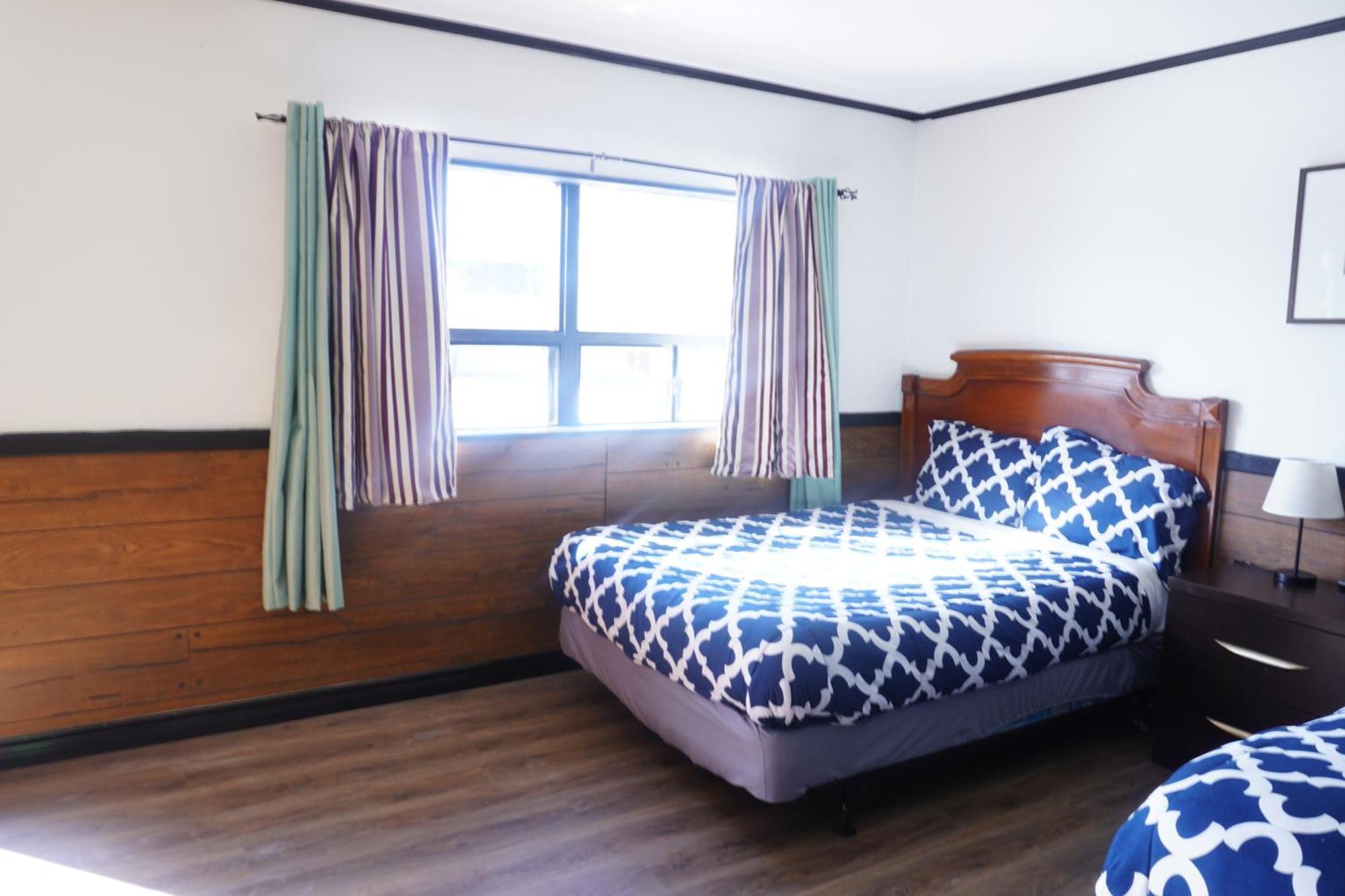 Crestwood Motel Берлінгтон Екстер'єр фото